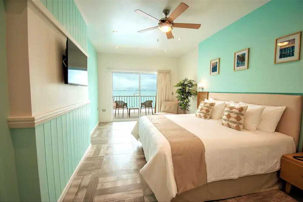 Bartolome Oceanfront Suites - last minute hotel in Isla Mujeres