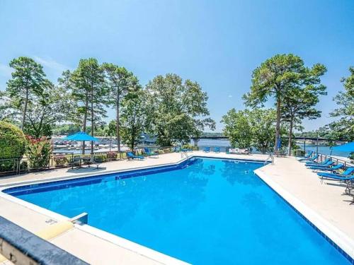 Perfect Couples Retreat close to all amenities — 4-Star Luxury Hotel in Hot Springs, United States