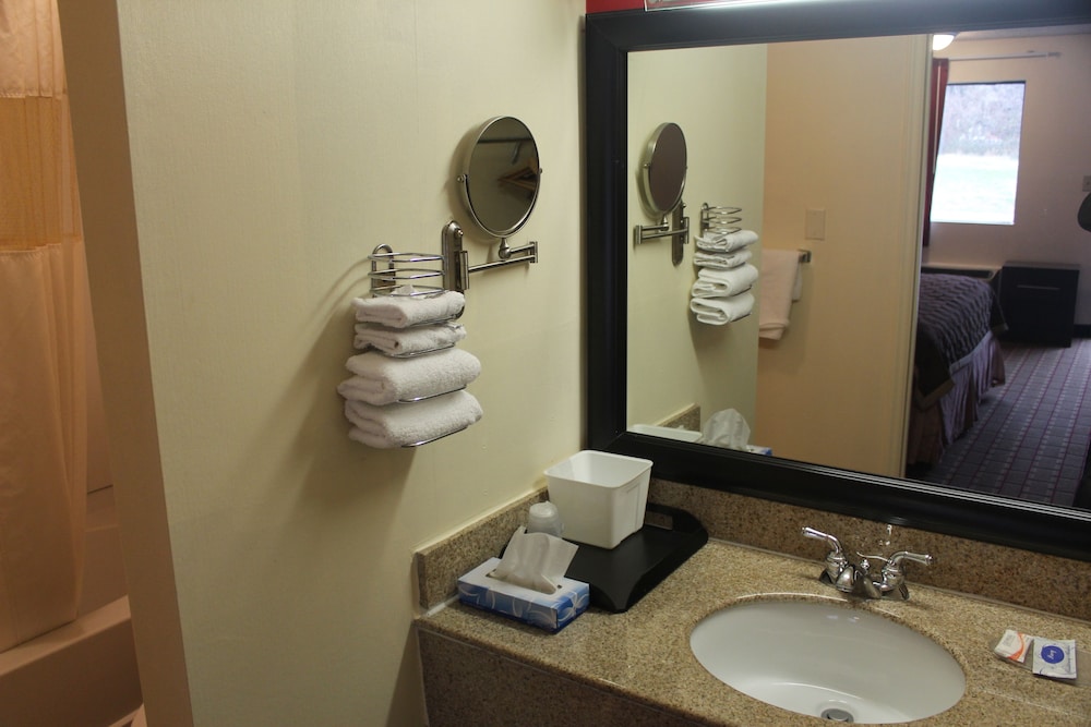 Americas Best Value Inn Fredericksburg N - photo 36