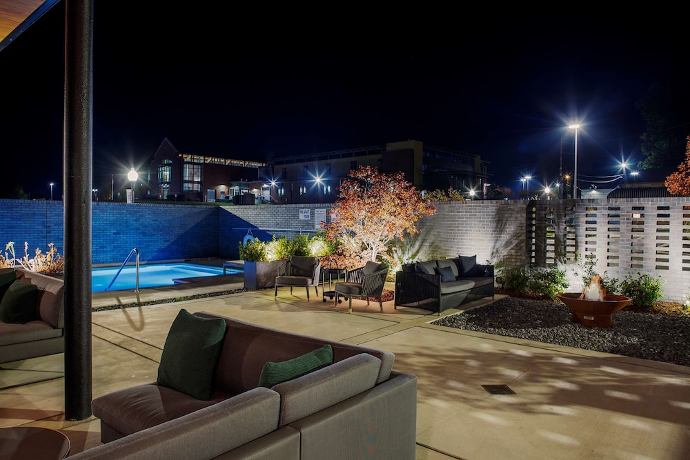 The Haywood El Dorado Tapestry Collection by Hilton - photo 21