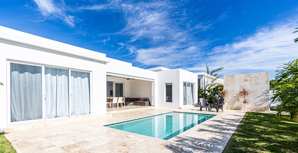 Sosua Ocean Village Villas Nuevas con piscinas privadas — 4-Star Luxury Hotel in Sosua, Dominican Republic