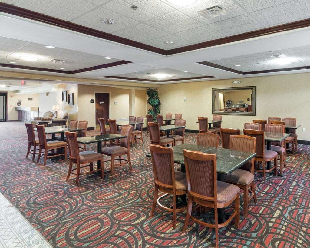Quality Suites Midland North Loop 250 - photo 33