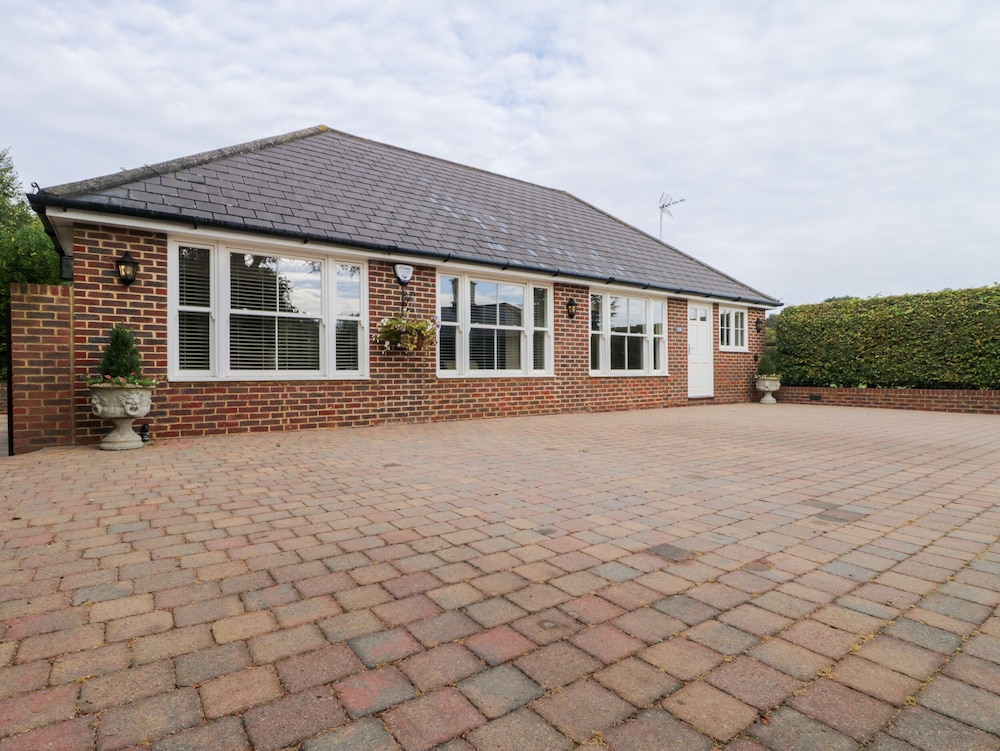 Little Aluph in Ashford, United Kingdom