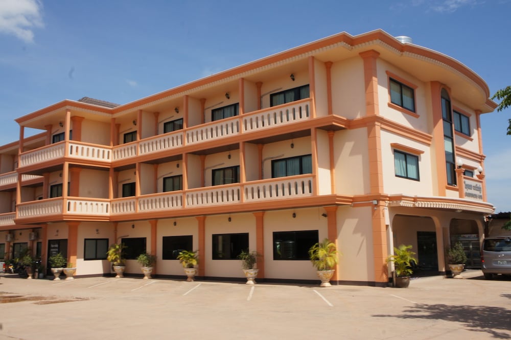 Chaleunehoung Hotel in Vientiane, Laos