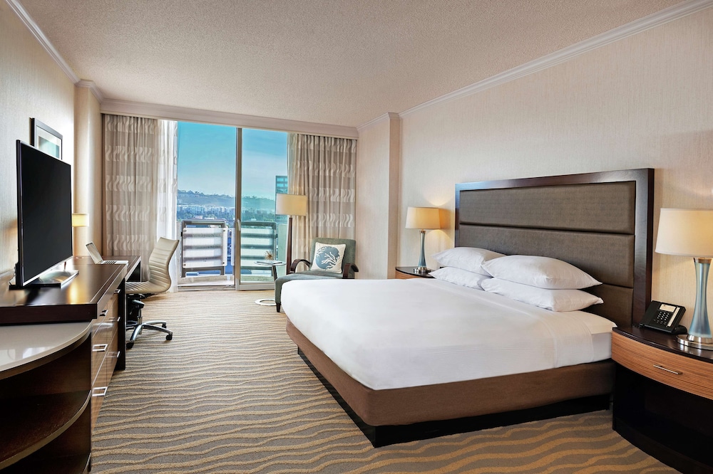 DoubleTree by Hilton San Diego Mission Valley - photo 18