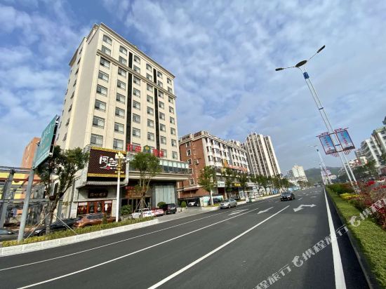 Kailai Hotel — Huanggang