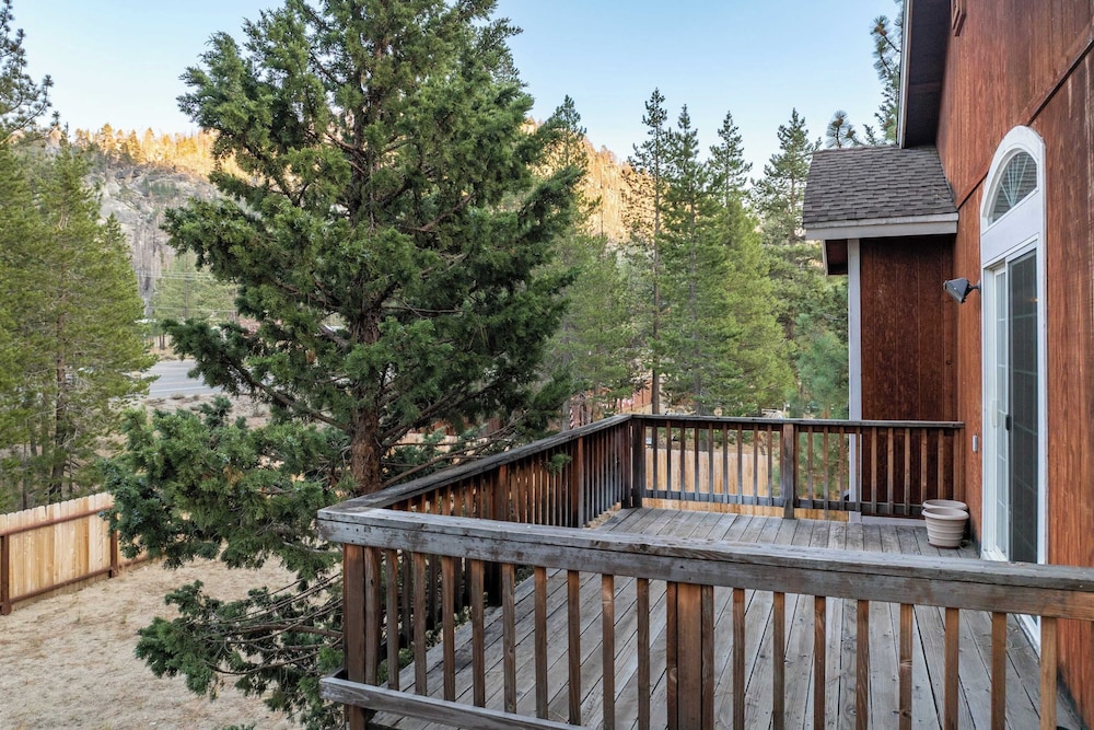 Blitzen by Avantstay Pet friendly Tahoe Retreat Near Heavenly Ski Resort - photo 39