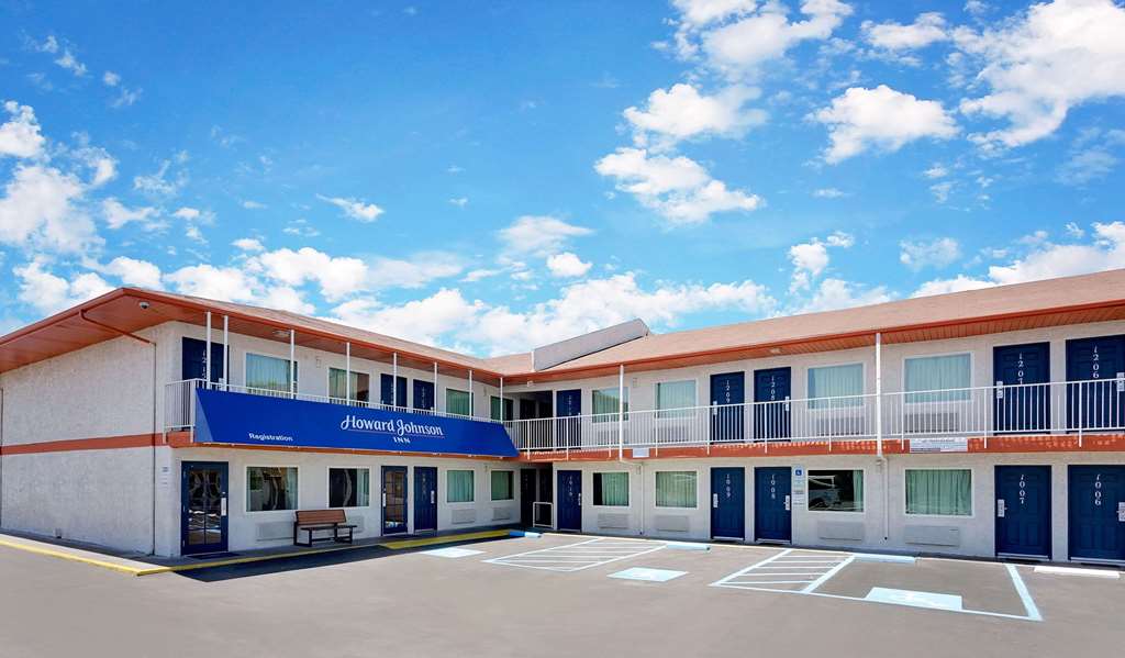 Howard Johnson by Wyndham Las Vegas near the Strip - featured photo