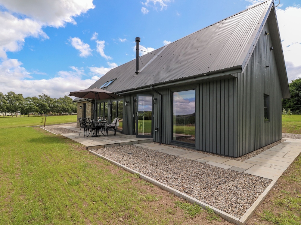 Strawberry Cottage — 4-Star Luxury Hotel in Blairgowrie, United Kingdom