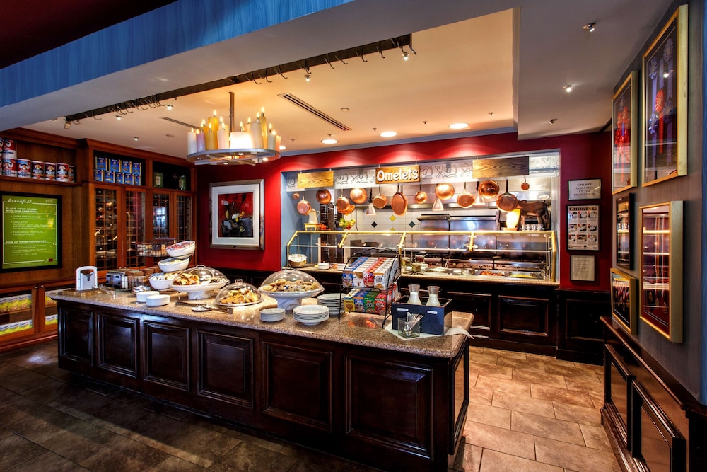 Hilton Garden Inn New York Staten Island - photo 38