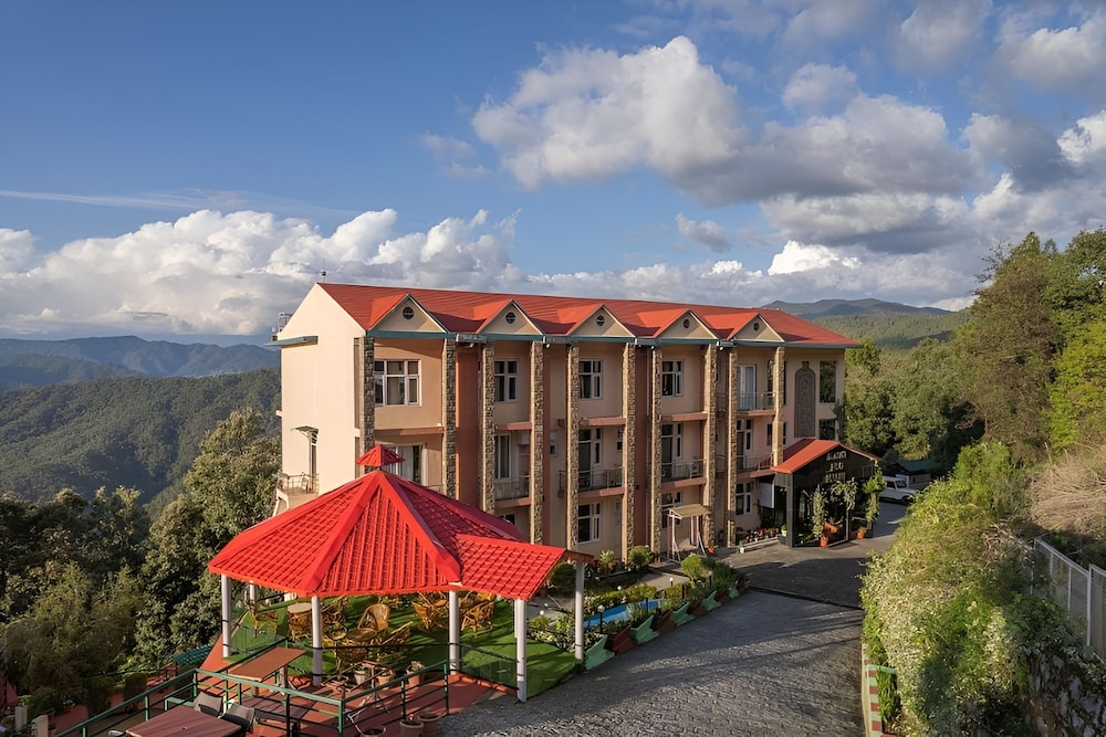 Binsar Eco Resort in Almora, India