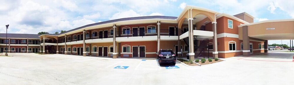 Executive Inn and Suites Tyler - photo 14