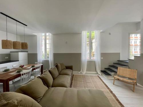 Luminoso appena ristrutturato in Santa Margherita Ligure, Italy