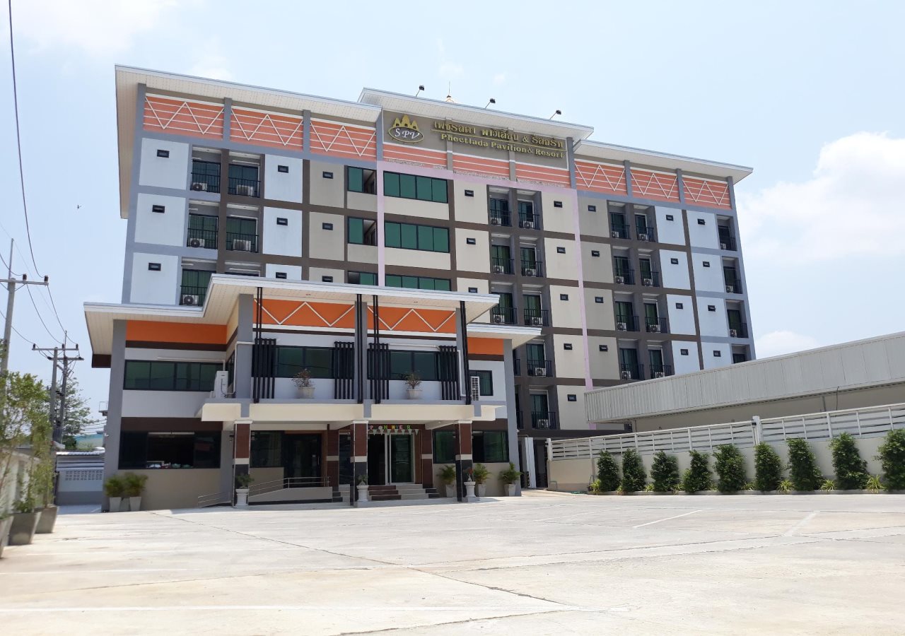 Phectlada Pavilion & Resort in Lop Buri, Thailand