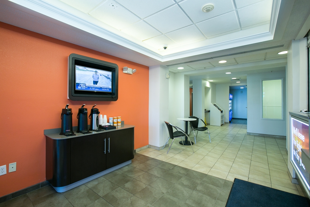 Motel 6 Brooklyn Center MN Minneapolis - photo 31