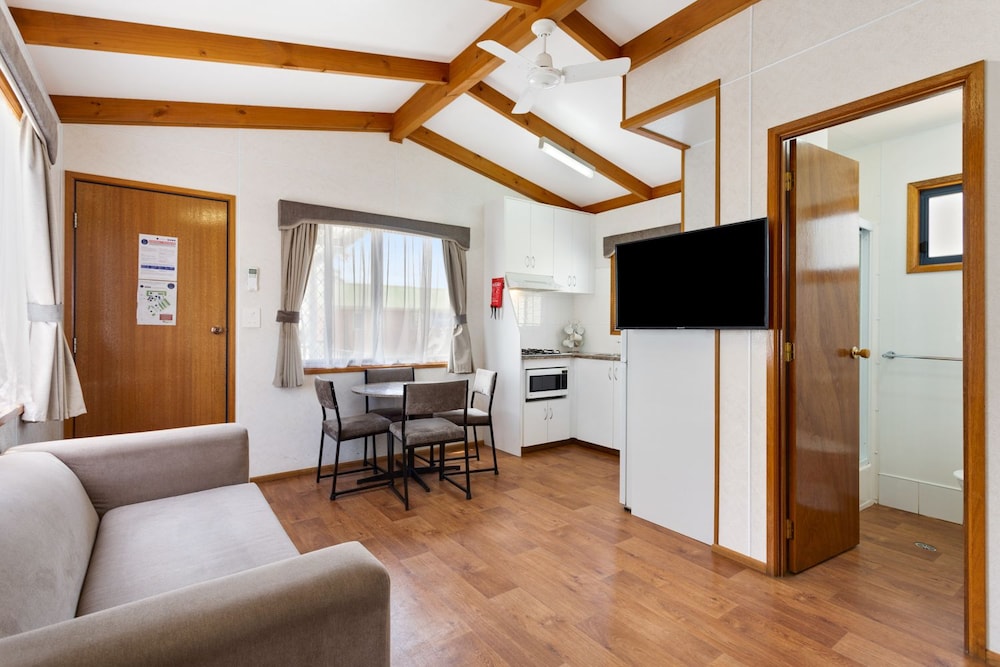 Goulburn South Caravan Park in Goulburn, Australia