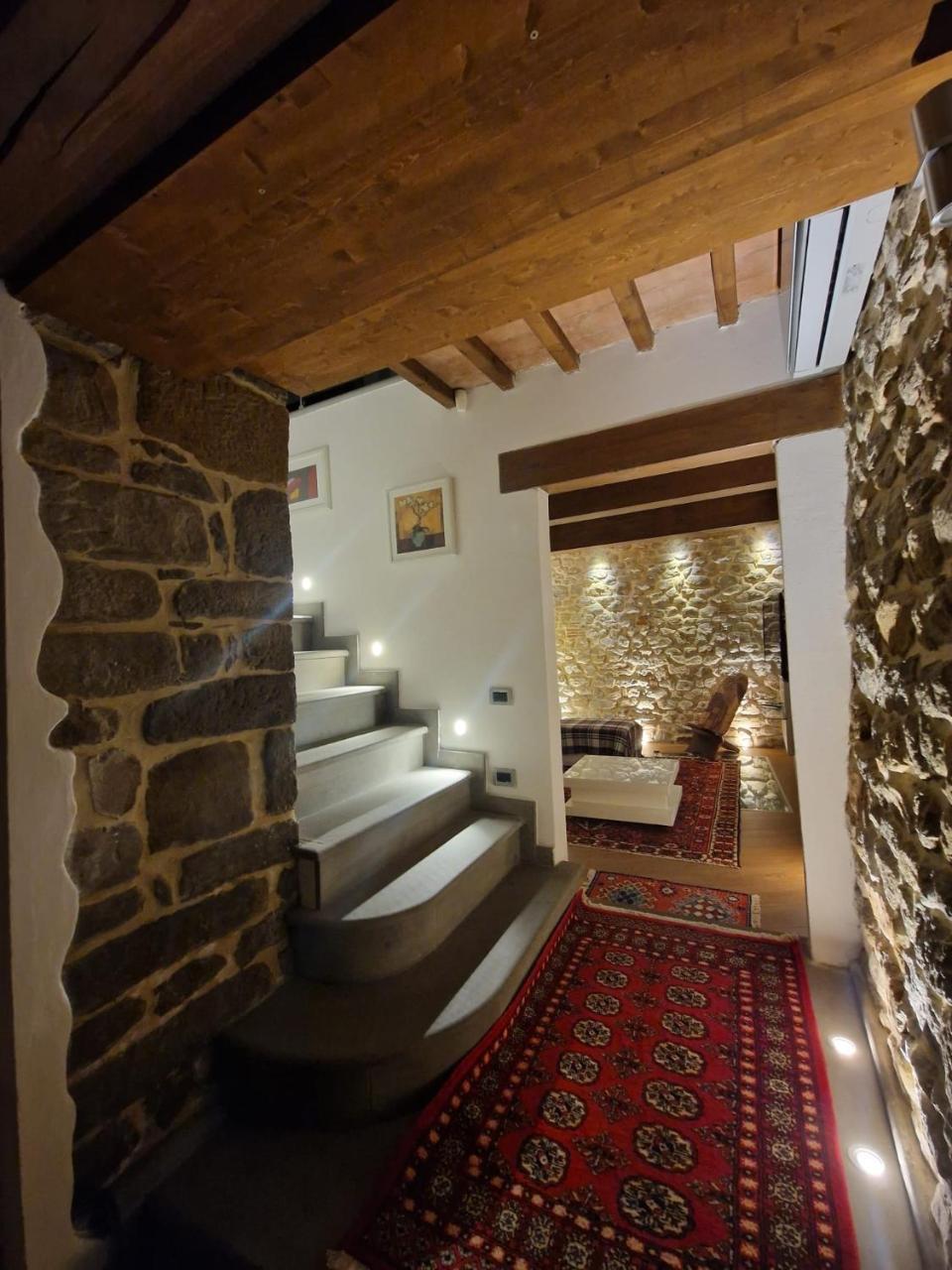 Casa Papalino Con Jacuzzi E Vista Sulle Colline di Vinci — 4-Star Luxury Hotel in Larciano, Italy