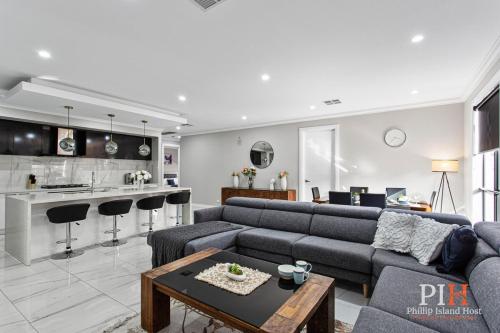 Your Perfect Island Retreat in Cowes, Australia