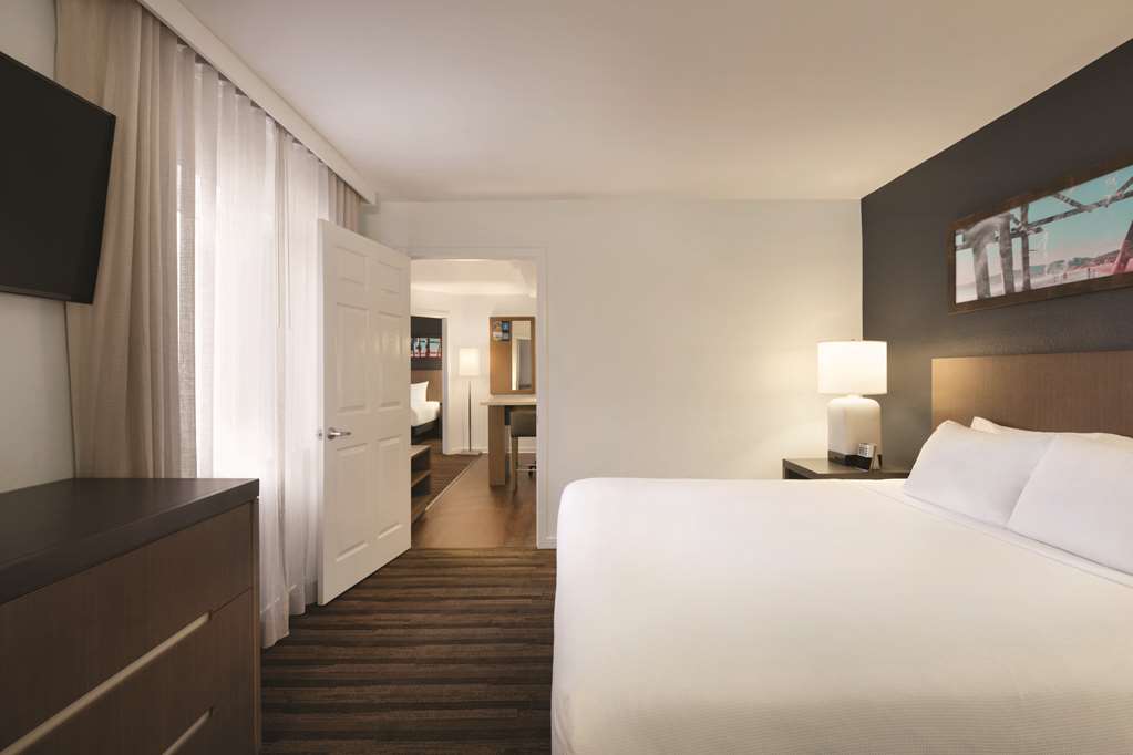 HYATT house Miami Airport - photo 11