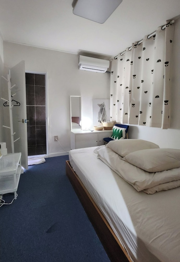 Le Phoenix de Sainte Victoire — hotel in Saint-Marc-Jaumegarde