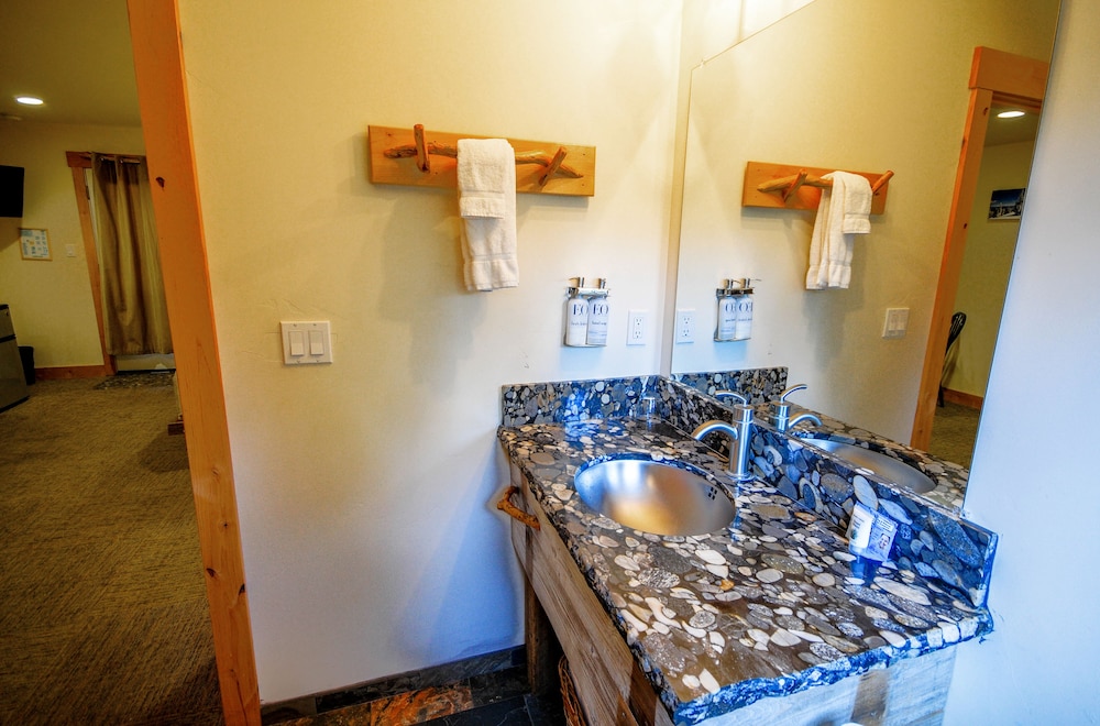 Tahoe Vistana Inn - photo 109