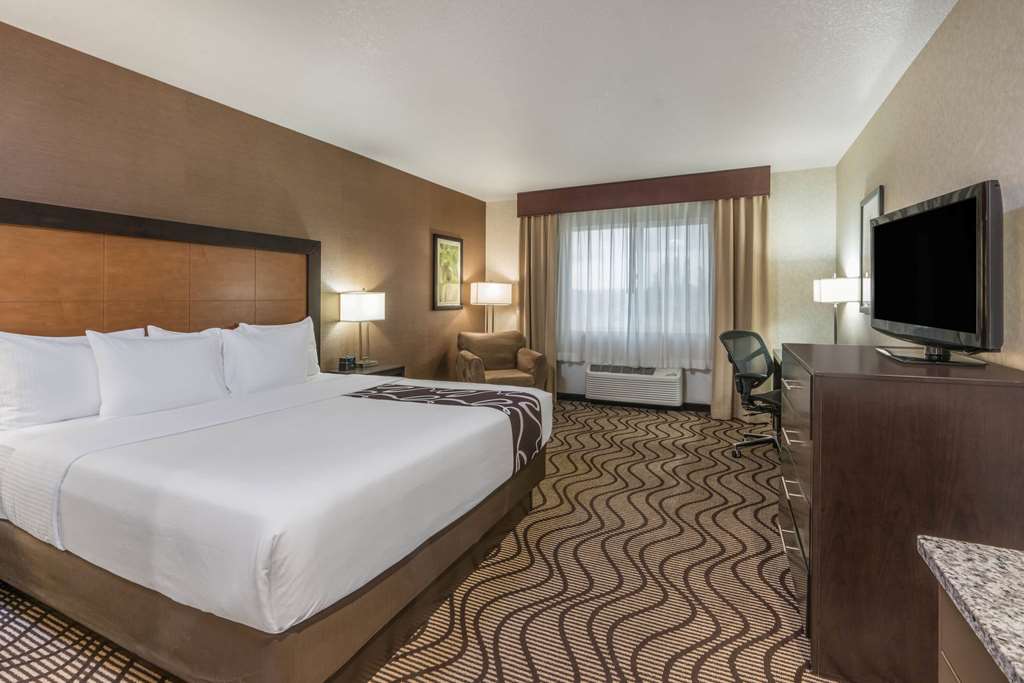 La Quinta Inn & Suites by Wyndham Idaho Falls Ammon - photo 17