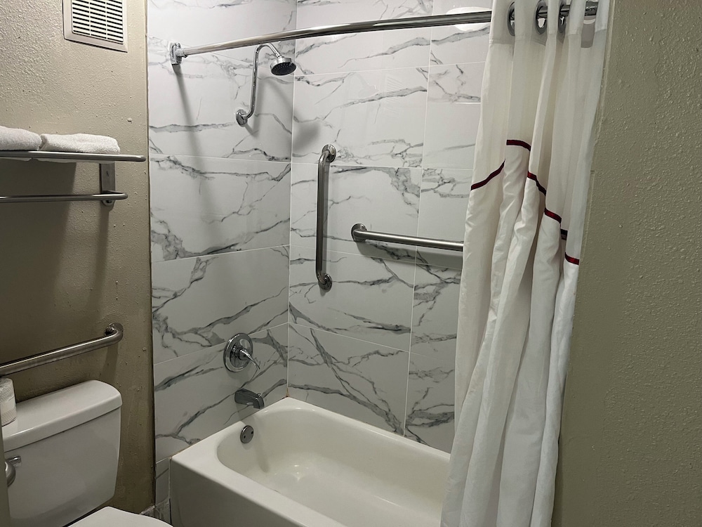 Red Roof Inn Kimball TN I 24 - photo 8