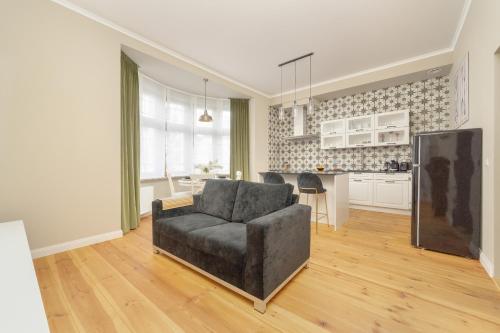 Aesthetic One Bedroom Apartment in Wroclaw by Noclegi Renters — 4-Star Luxury Hotel in Wroclaw, Poland