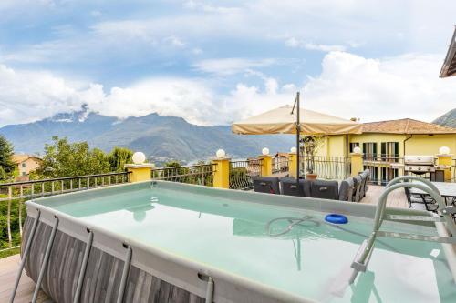 Magic Terrace With Lake View — 4-Star Luxury Hotel in Stazzona, Italy