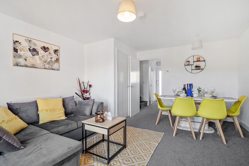 Folkestone Coastal Hideout With Free Parking in Folkestone, United Kingdom