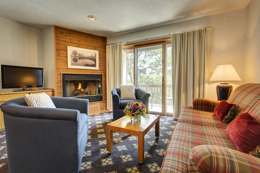 The Highlands at Harbor Springs - photo 53
