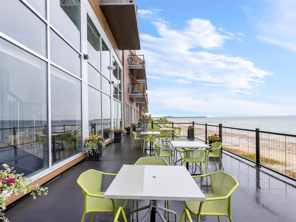 Hampton Inn by Hilton St Ignace Lakefront Mackinac - photo 52