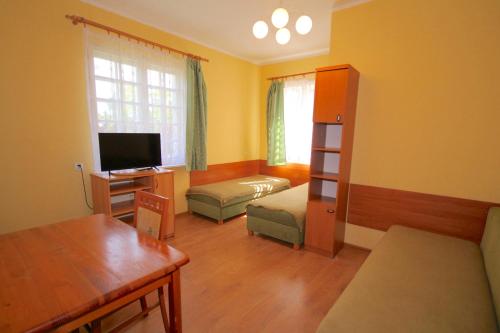 Gryf pokoje blisko plaży in Krynica Morska, Poland