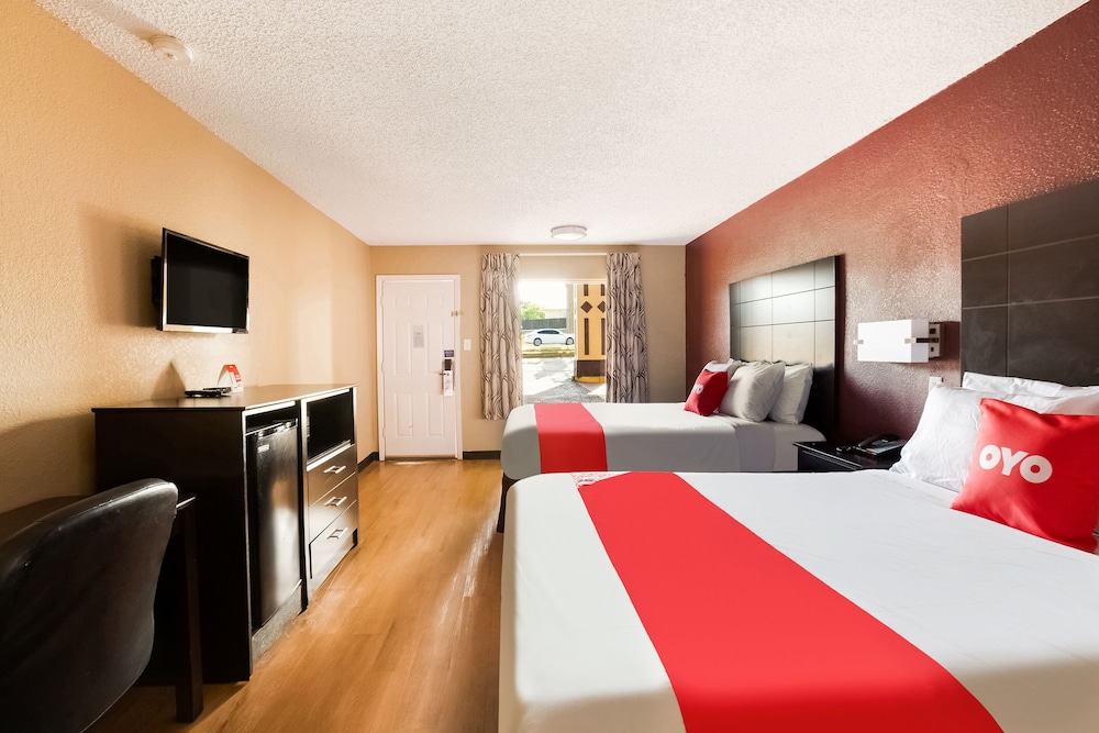 OYO Hotel Tyler Northwest Mineola Hwy - photo 6