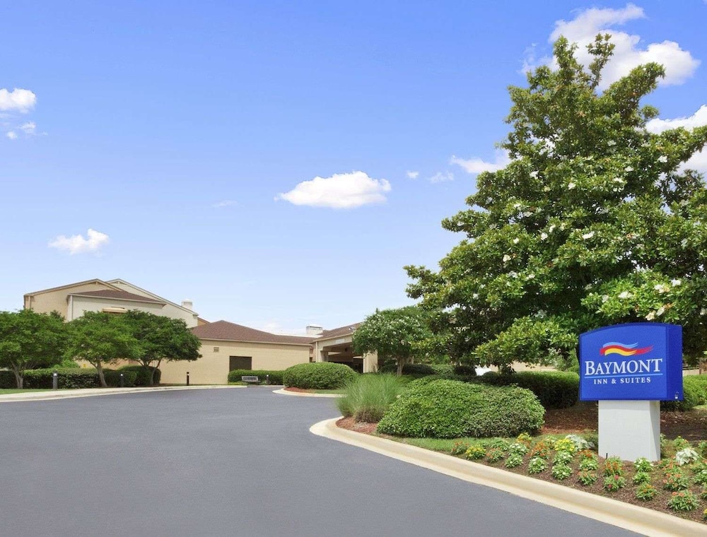 Baymont by Wyndham Columbia Northwest - photo 2