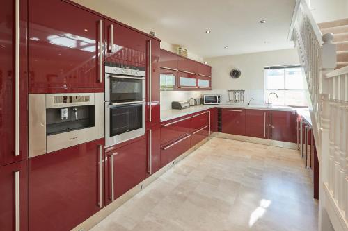 Host & Stay Folkton Cottages