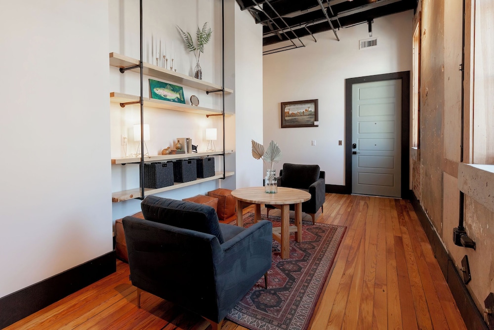 The Lofts 3rd and Main - photo 6
