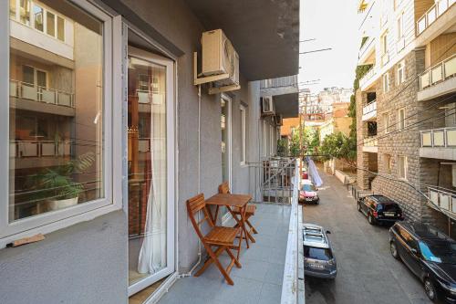 Modern Central Apt Near Stamba By Wehost