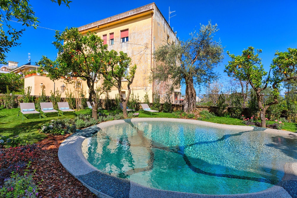 Unconventional Sorrento Coast