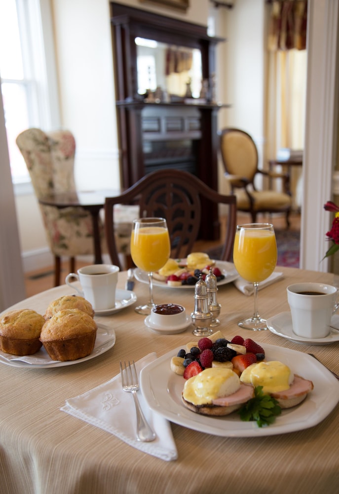 Almondy Inn - photo 125