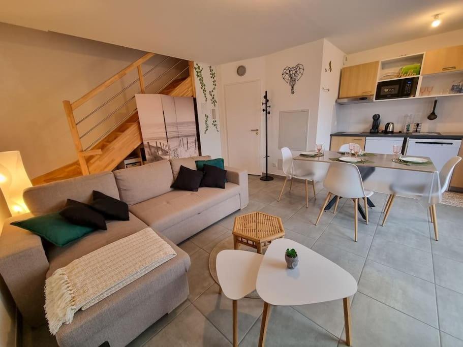 La Cabane de Mimimael Duplex 4 Pers Proche Ocean — 4-Star Luxury Hotel in Mimizan, France
