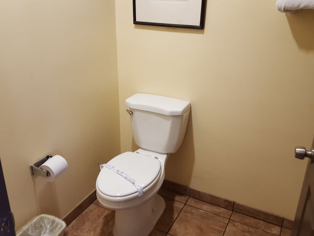 Tuscan Garden Inn - photo 40