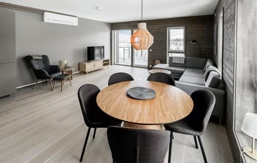 Awesome Apartment In Geilo With Sauna — 4-Star Luxury Hotel in Geilo, Norway