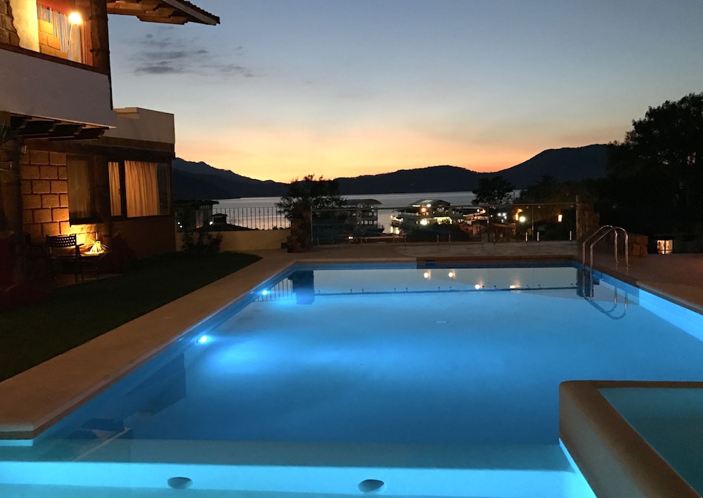 Hotel Puesta del Sol — hotel in Valle De Bravo