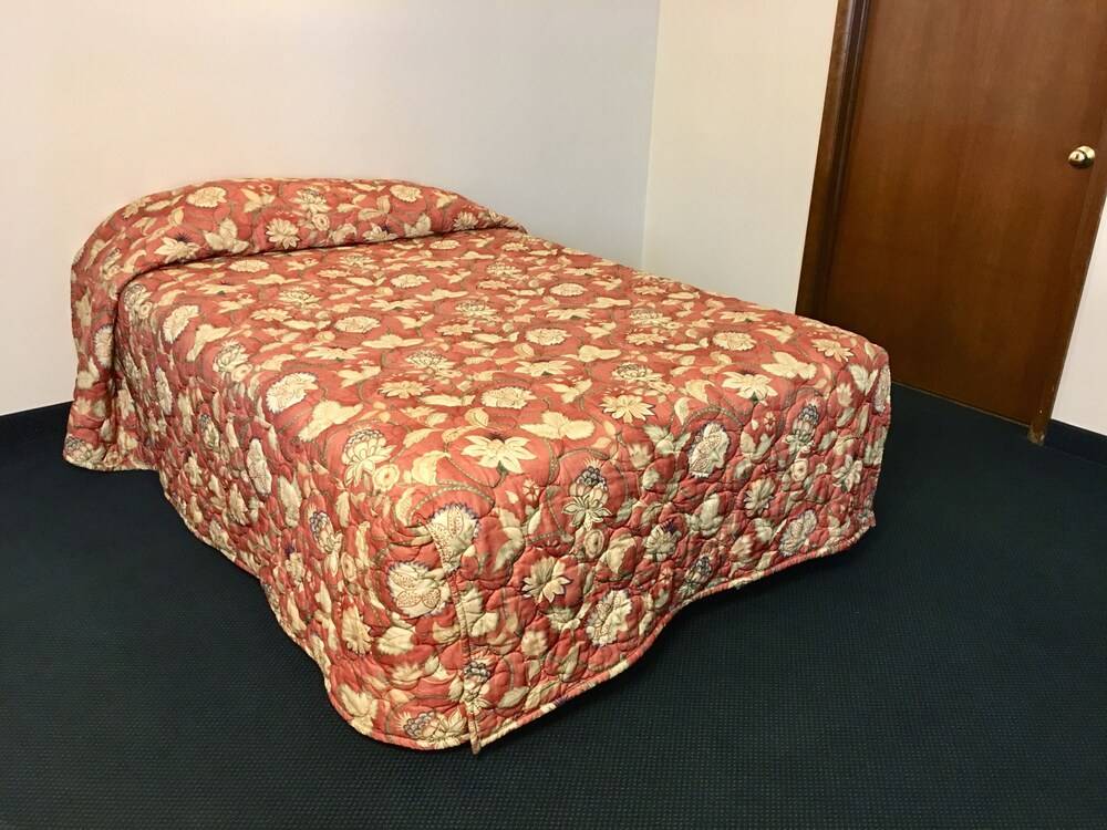 Thumb Heritage Inn - photo 17