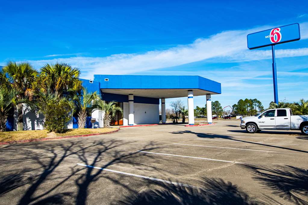 Motel 6 Opelousas LA - featured photo