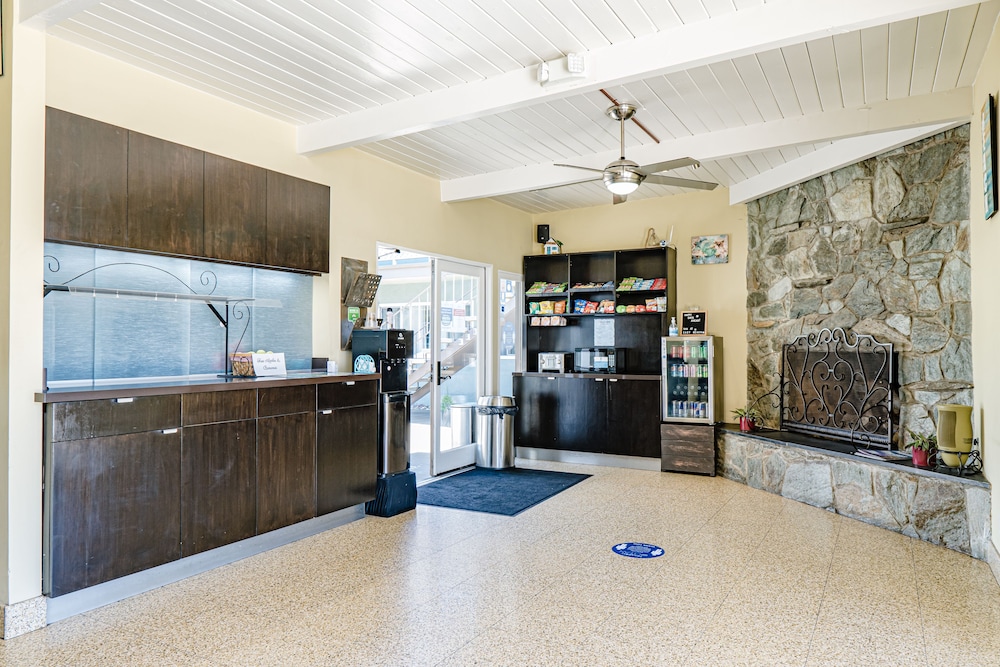 The Inn at East Beach - photo 29