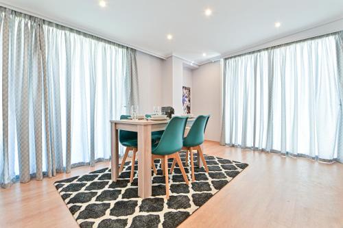 Charming apartment with a sea view terrace — 4-Star Luxury Hotel in Piraeus, Greece