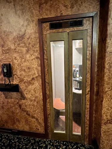 Lenox Hotel and Suites - photo 24