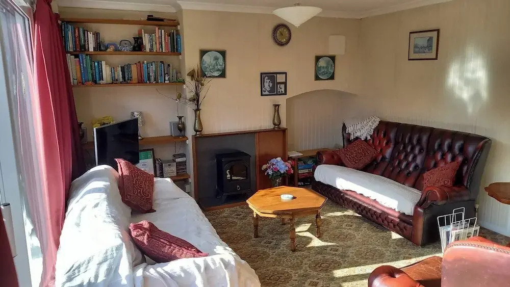 Frinton on Sea 3bedroom petfriendly garden — hotel in Walton-On-The-Naze